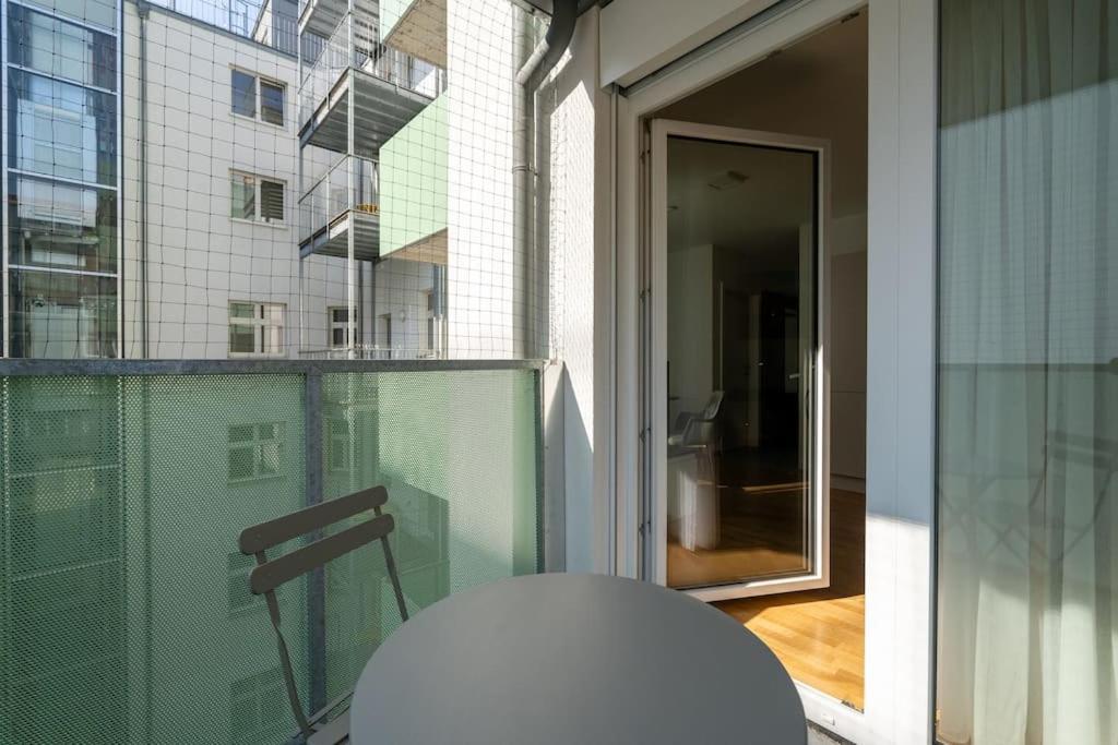 Sunny 1Br Home With Balcony By Hm Відень Екстер'єр фото